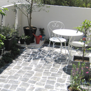 フレンチモダンのお庭