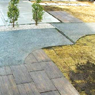 ジャパネスクのお庭