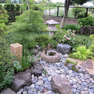 ジャパネスクのお庭