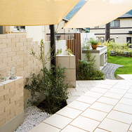 ラスティックモダンのお庭