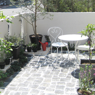 ラスティックモダンのお庭