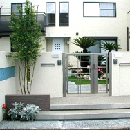 シンプルモダンのお庭