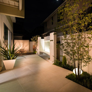 シンプルモダンのお庭