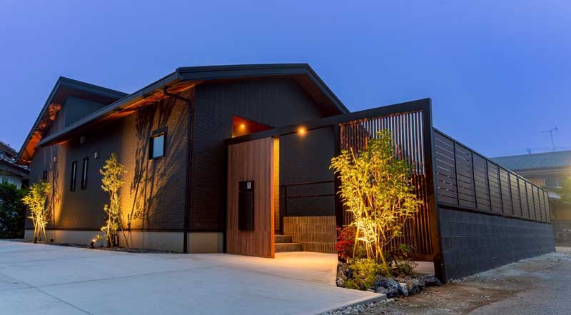 木調が引き立てる、モダンの品格