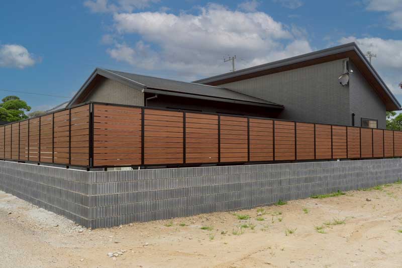 木調が引き立てる、モダンの品格