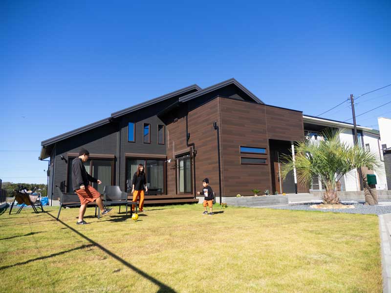 仲良し家族が創り上げるカジュアルスタイル