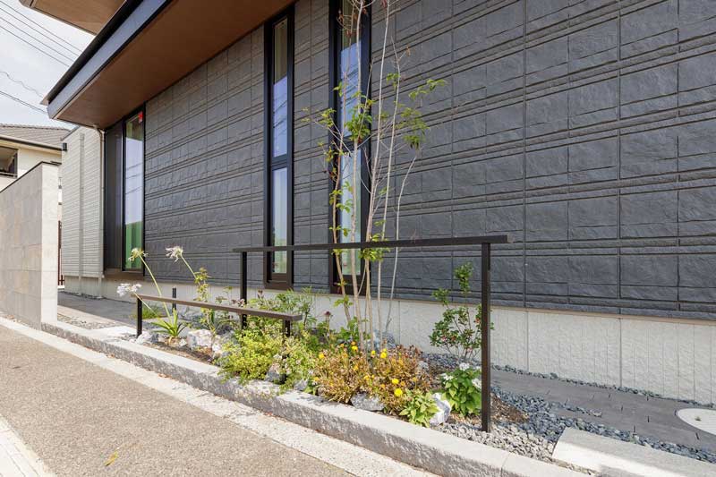 素材が織成す重厚感と・・・