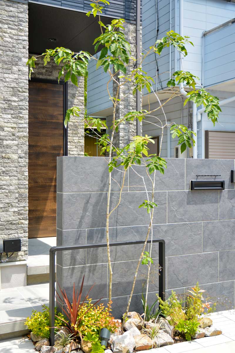 直線美が映える、シンプルデザイン