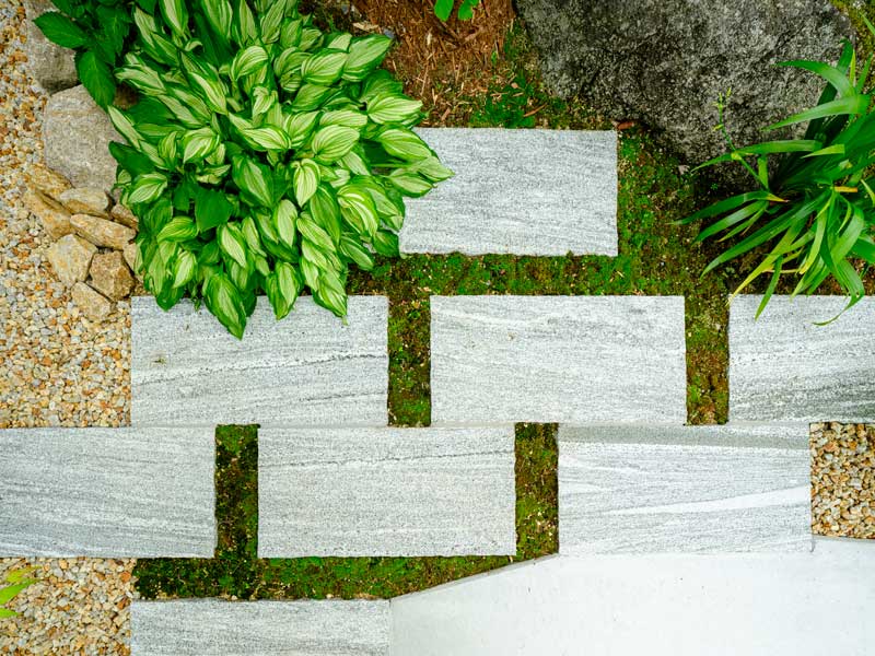 既存モミジを生かした、豊かな庭時間