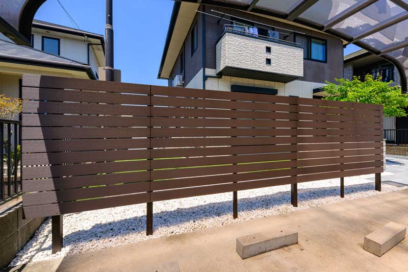 既存の樹木と暮らしをつなぐリガーデン