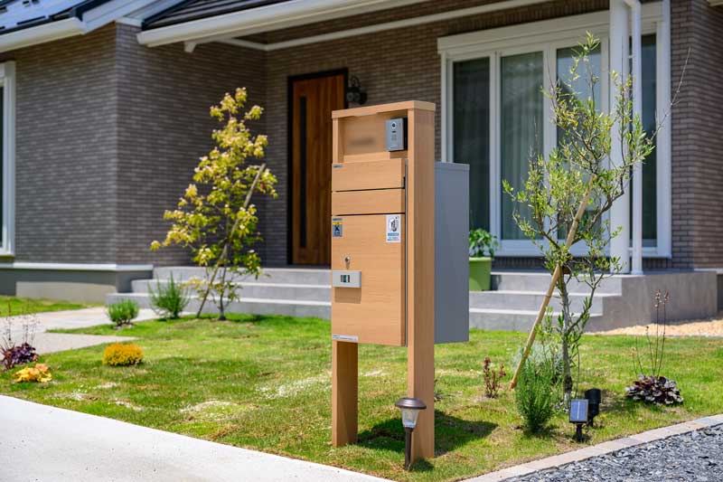 直線と曲線が調和する、心地よく暮らすお庭