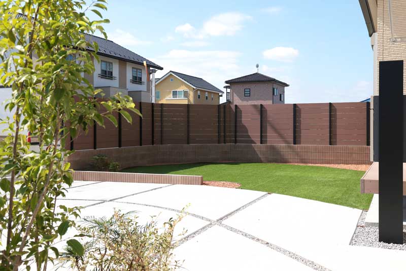 曲線で魅せるやさしいミニマル・デザイン・ガーデン