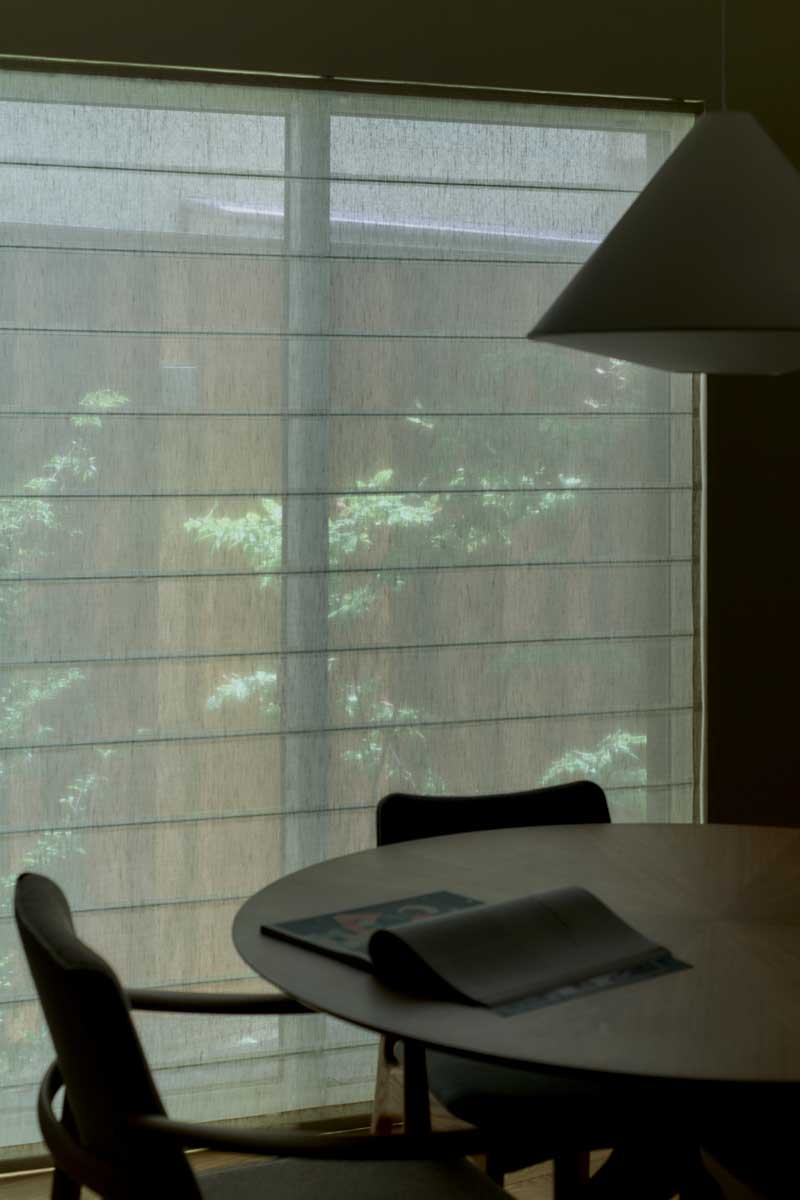 内と外をつなぐ、やわらかな余白のある庭