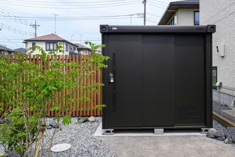 奥行きとやすらぎを感じる、ローメンテナンスの和庭デザイン