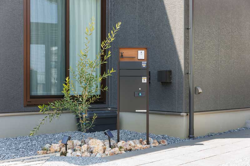 グラベルがファサードを彩るエクステリアデザイン