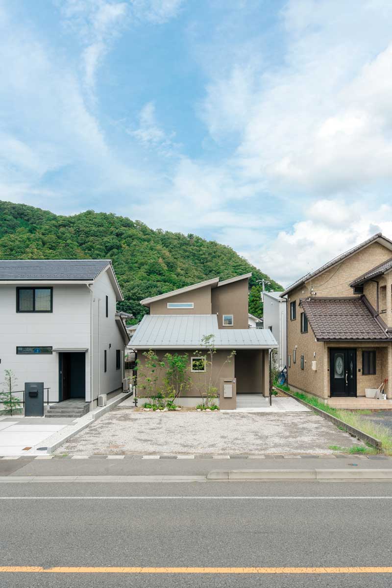 和の趣とやすらぎを添える外構デザイン