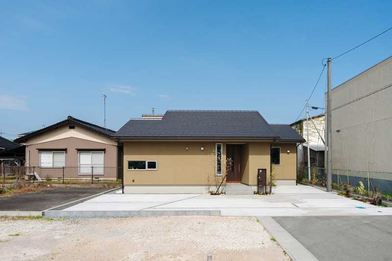 コンパクトで心地よい平屋の外構デザイン